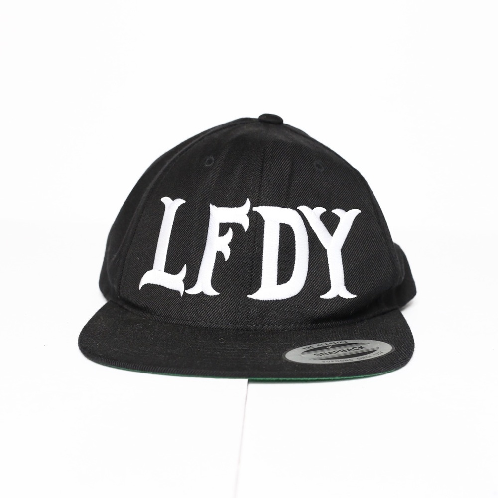 LIVE FAST DIE YOUNG 5 PANEL SNAPBACK